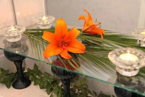 Regenbogen 2* برلين